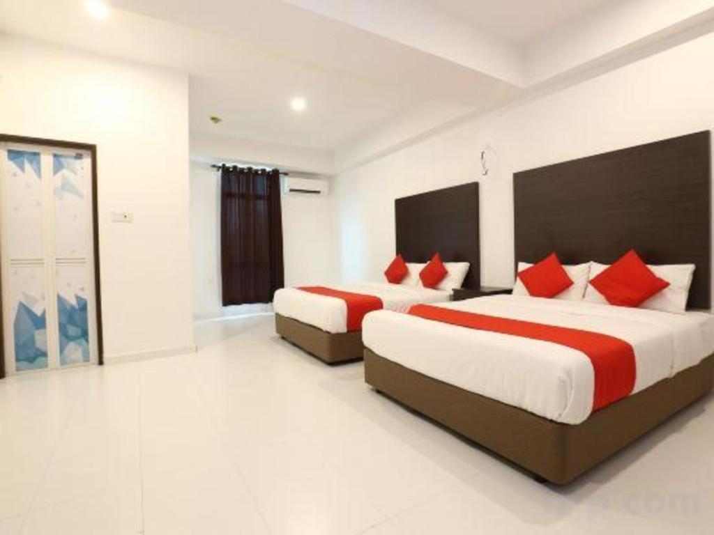 Oyo 89888 Dz Residence Guest House Kota Bharu Exterior photo